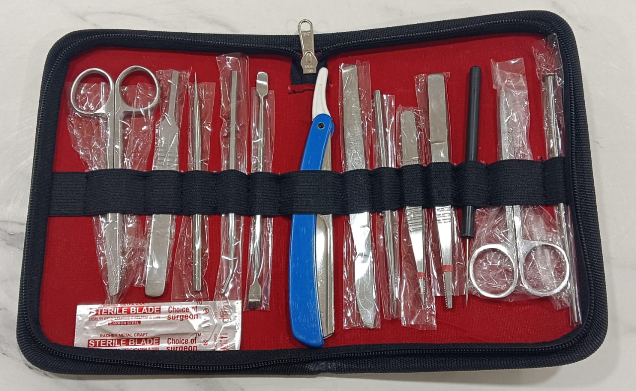 Dissection kit 13 Instrument In Pouch