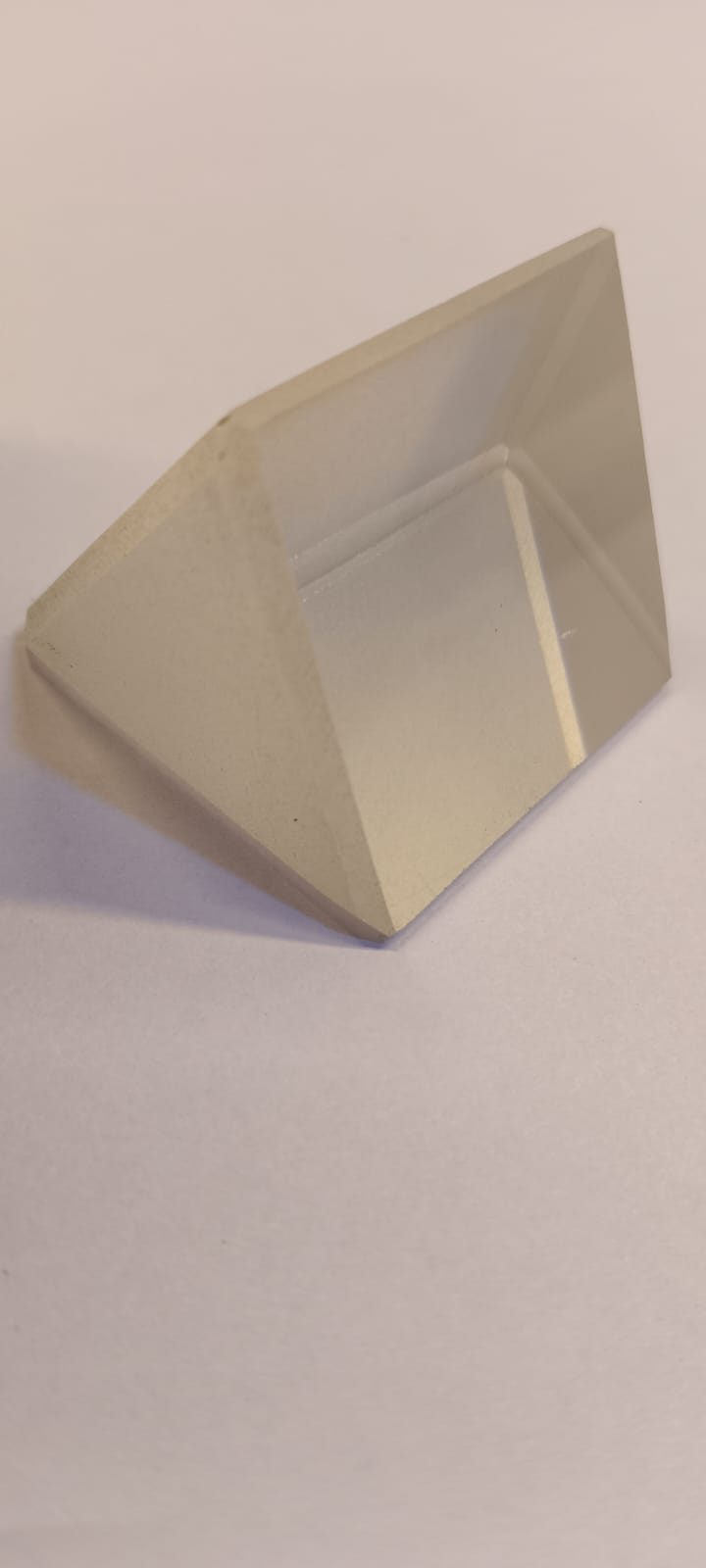 Spectrometer Prism E.D.F. Glass Size: 32 x 32mm - Image 2