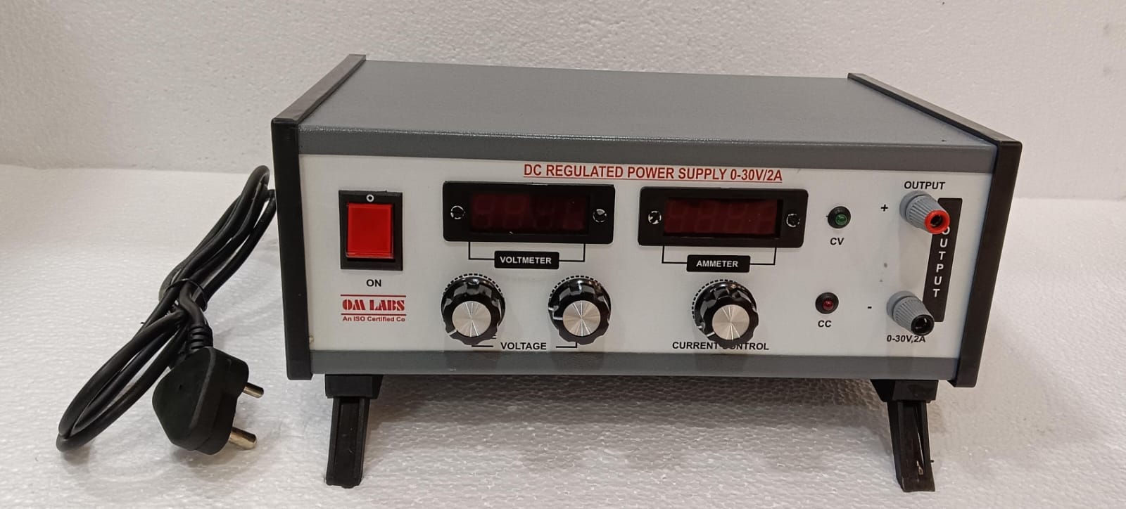 DC Regulated Power Supplies With 2 Digital Meter (0-30V/2ADC) - Image 3