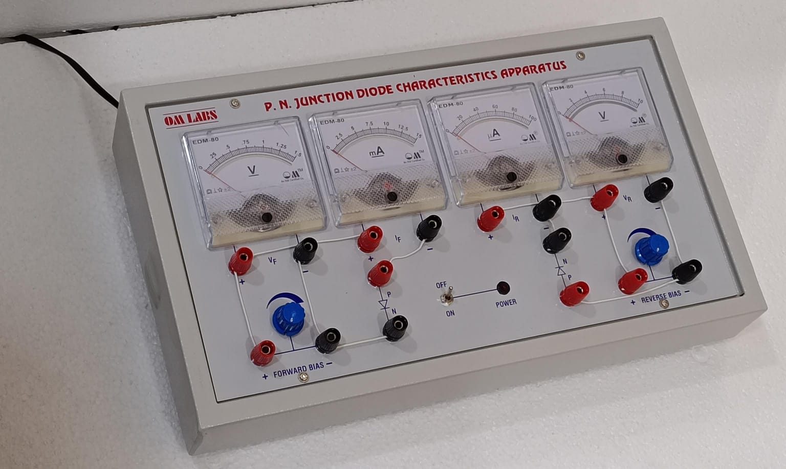 PN Junction diode Ch. App. (4 Square Meters & outside wire connection) - Image 3